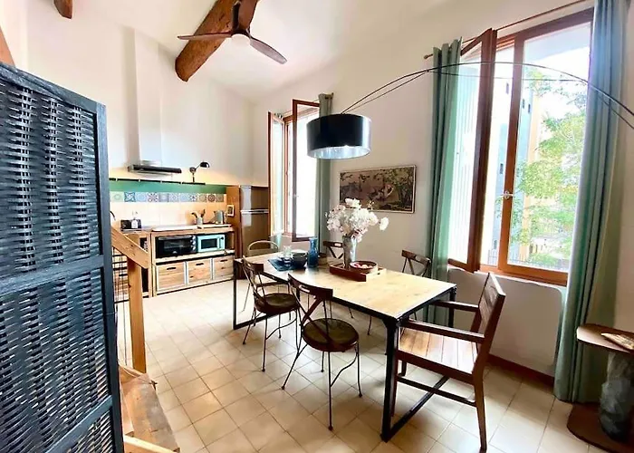 Duplex Arago au coeur de Sète, comme une petite maison