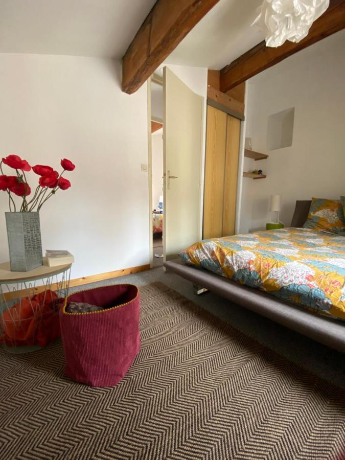 Duplex Arago Au Coeur De Sete, Comme Petite Maison Apartamento